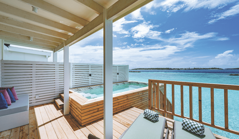 Sunrise and Sunset Water Villas, Pool Exterior